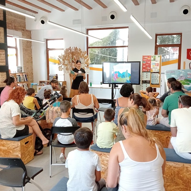 Dissabtes Diveractius - Actividades para que las familias puedan aprender de una forma divertida y lúdica a conservar el planeta y luchar frente al cambio climático